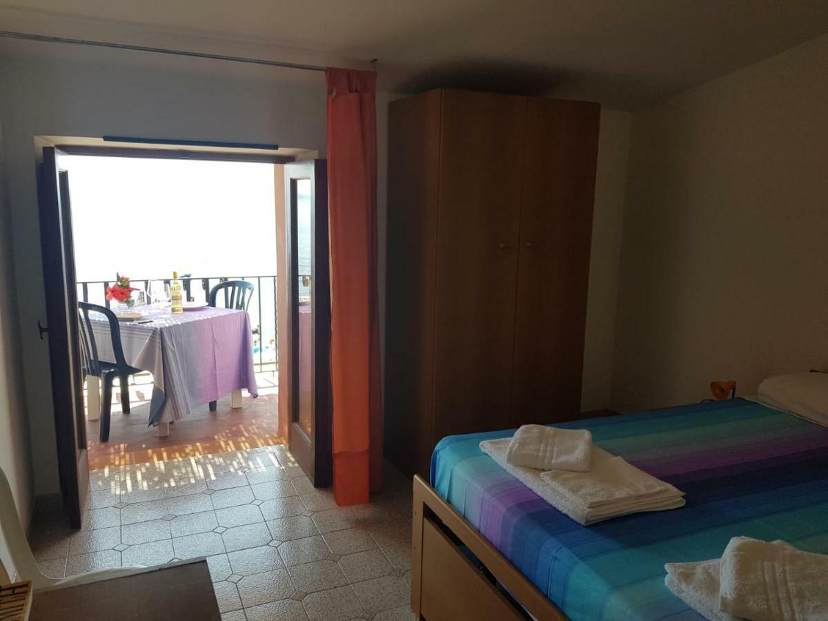 Hotel Residence Il Mulino Alicudi Kültér fotó