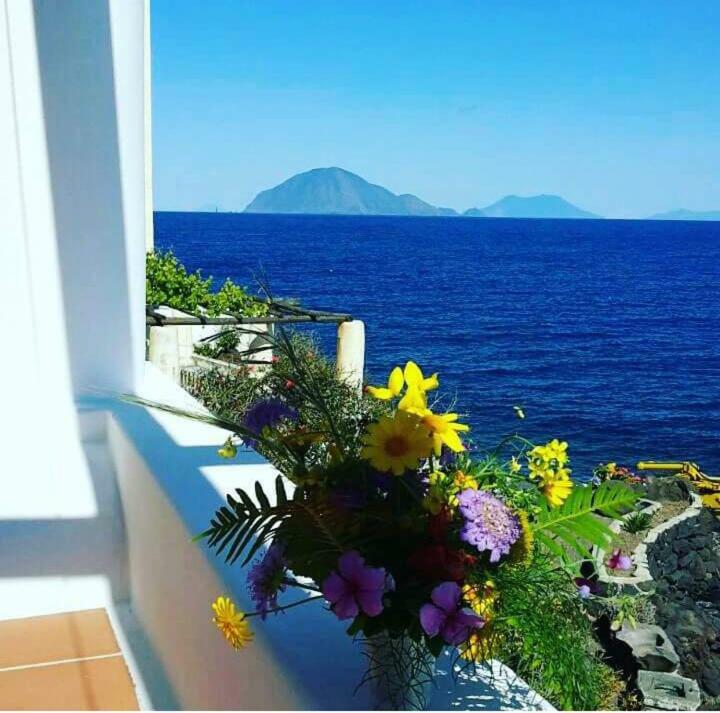 Hotel Residence Il Mulino Alicudi Kültér fotó